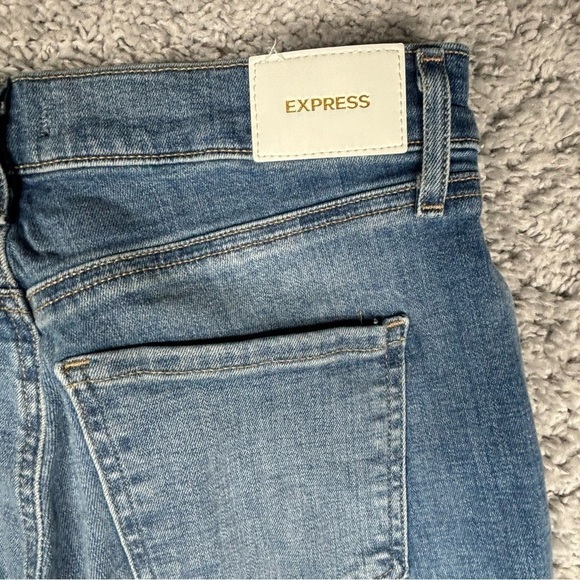 Express Jeans Womens 4 Skinny Mid Rise Light Wash Stretch Classic Denim Casual - Picture 4 of 5